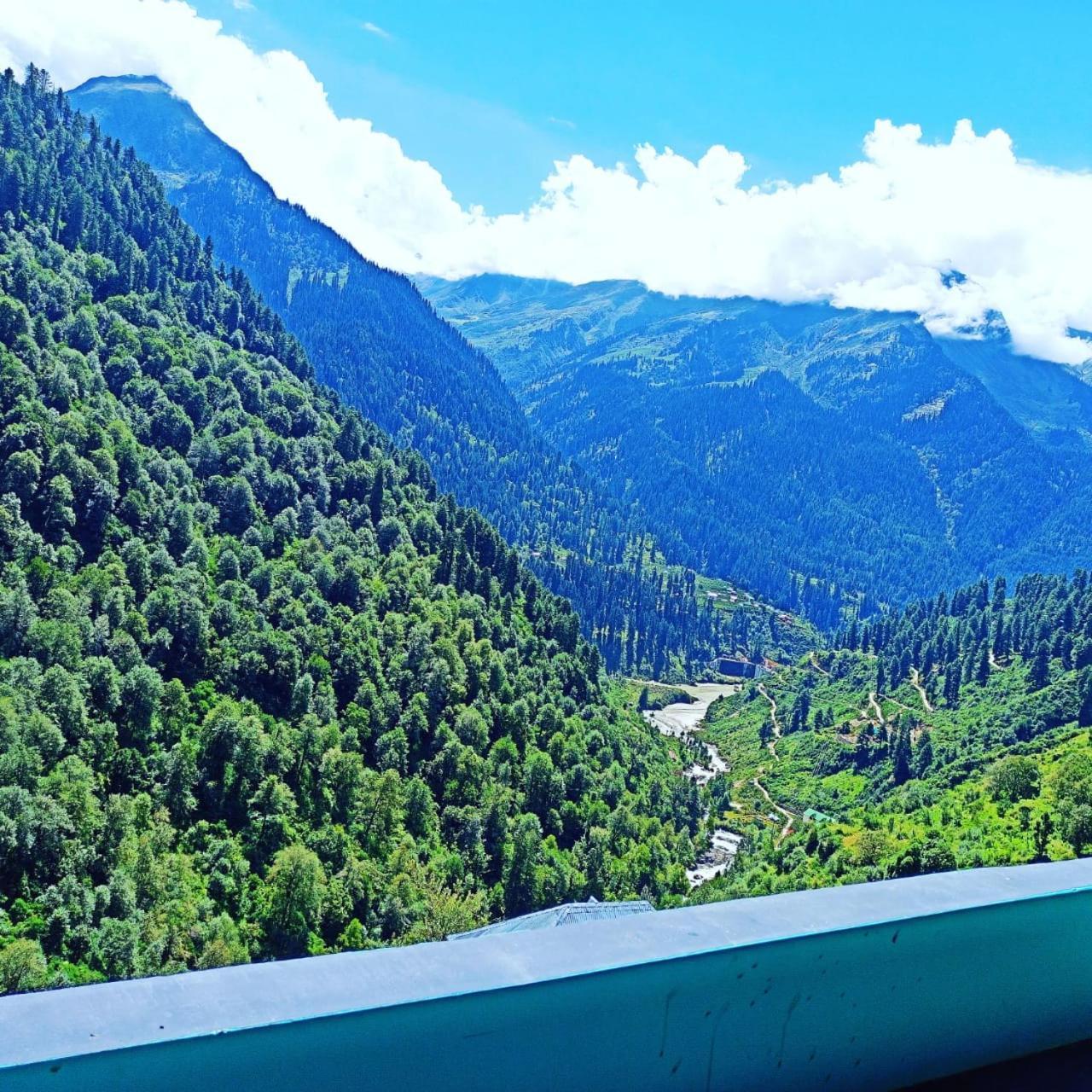 Aman Resort, Tosh Village, Himachal Pradesh Exterior foto