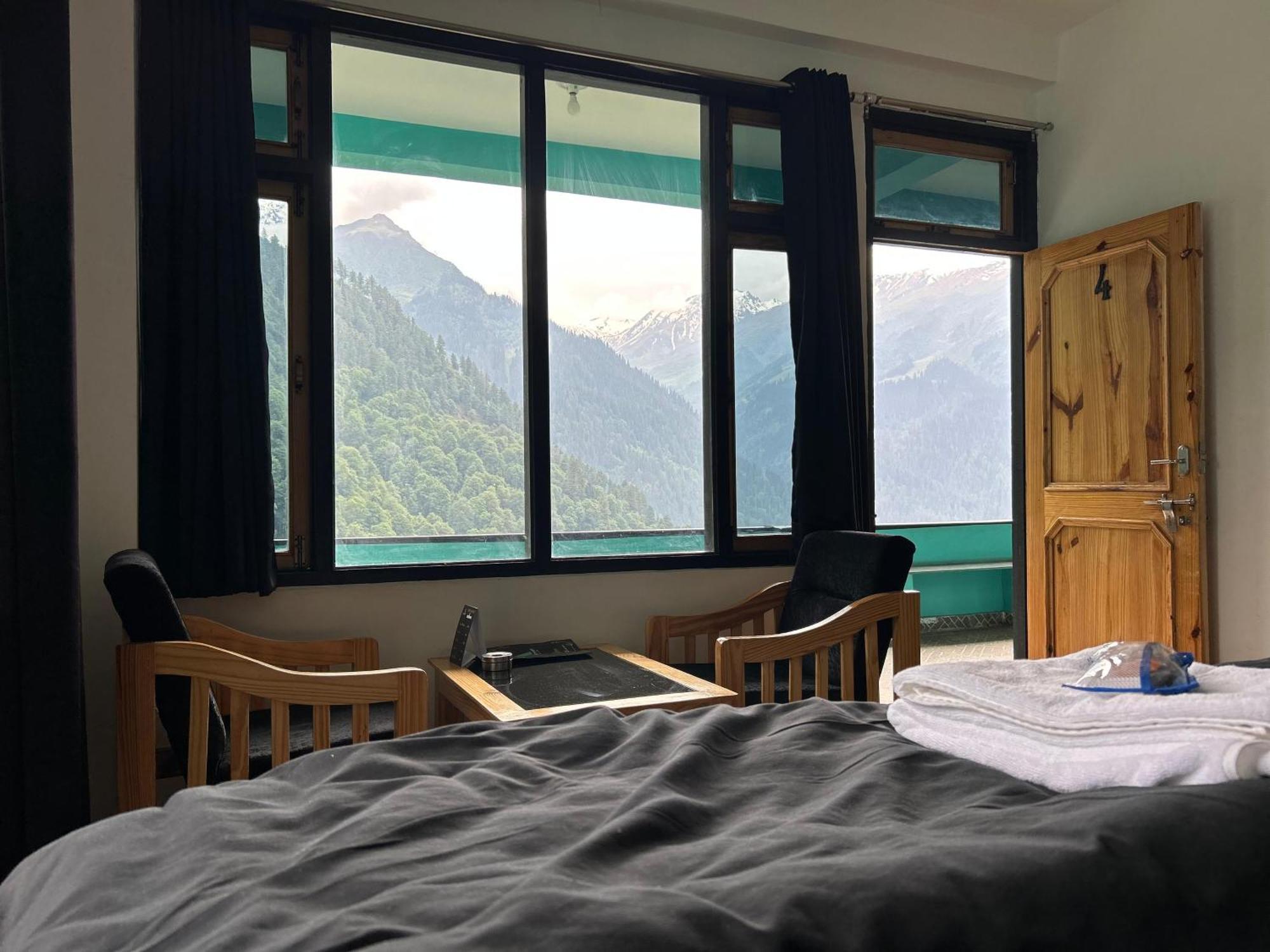 Aman Resort, Tosh Village, Himachal Pradesh Exterior foto
